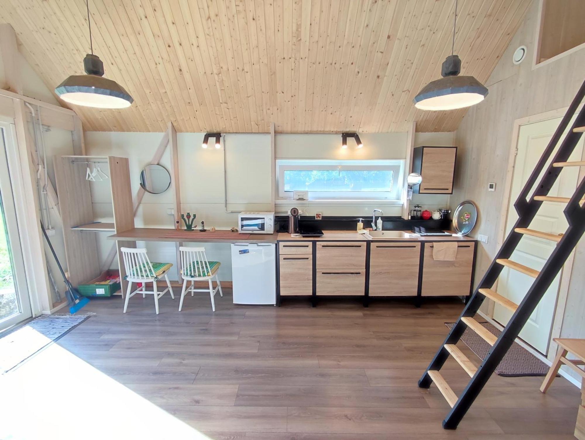 Modern Sauna Cabin In Horse Ranch Liyeplauke Buitenkant foto